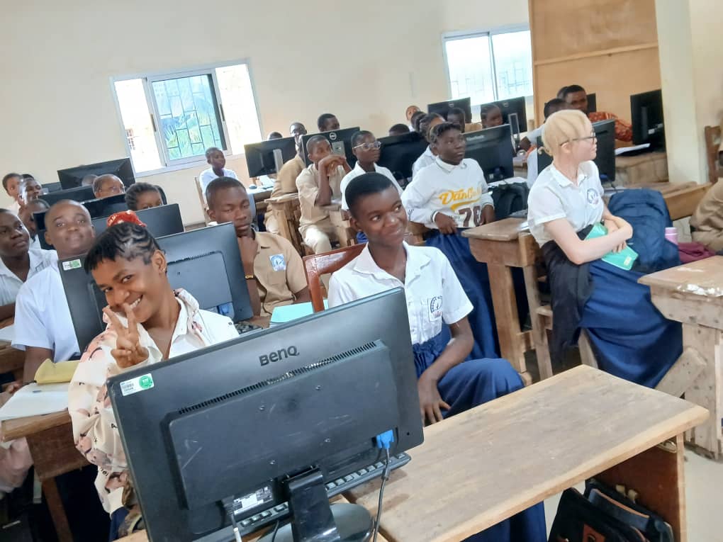 WhatsApp Image 2026-04-11 at 07.25.57 (2)